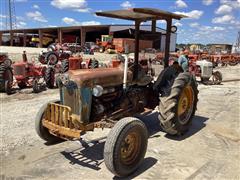 1955 Ford 850 2WD Tractor 