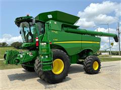 2019 John Deere S780 Hillco 4WD Combine 