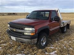 2001 Chevrolet Silverado 2500 HD 4x4 Flatbed Pickup 