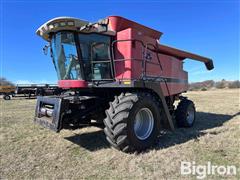 2004 Massey Ferguson 9690 ATR 2WD Combine 