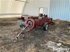 International Harvester 27 T Small Square Baler 