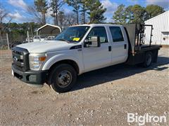 2011 Ford F350 2WD Crew Cab Flatbed Pickup 