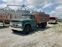 1963 Chevrolet C65 S/A Grain Truck 