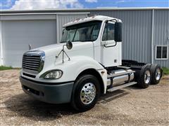 2005 Freightliner Columbia 120 T/A Truck Tractor 