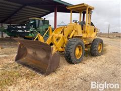 1971 Caterpillar 930 Wheel Loader 