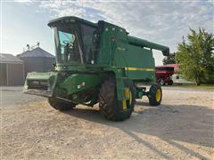 1998 John Deere 9510 Maximizer 2WD Combine 