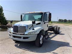 2012 International 4300 S/A Cab & Chassis 