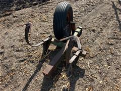 items/cd60b1dd1865ee11a81c00224890f82c/johndeere10505sectionfieldcultivator_9574f492b5c34be3a15cc63b46a0a56b.jpg