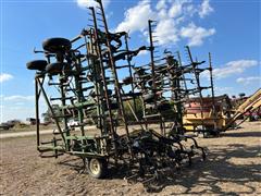 items/cd60b1dd1865ee11a81c00224890f82c/johndeere10505sectionfieldcultivator_eb697a6d6f3c41c3b976908f8743e6ca.jpg