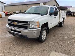 2011 Chevrolet 3500 HD 4x4 Extended Cab Utility Truck 