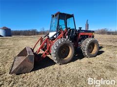 1985 Versatile 276 Bi-Directional 4WD Tractor W/Loader 