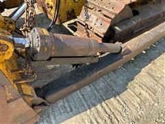 items/ce3a539c8913ee11a81c000d3ad3f876/internationaltd15dozer_5eeea8740a2c41b2a835dfca626660a9.jpg