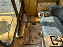 items/ce3a539c8913ee11a81c000d3ad3f876/internationaltd15dozer_6a8194c700324b508369c2a258486984.jpg