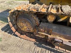 items/ce3a539c8913ee11a81c000d3ad3f876/internationaltd15dozer_9a00d6593872485fb624eb40739f43ad.jpg