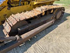 items/ce3a539c8913ee11a81c000d3ad3f876/internationaltd15dozer_b57efdcea2944f3db89ff253ebbc449c.jpg
