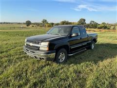2004 Chevrolet 1500 4x4 Extended Cab Pickup 