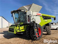 2020 CLAAS Lexion 8600 2WD Combine 