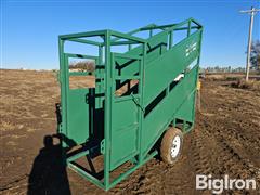 2024 Industrias America CLR9P Portable Cattle Chute 