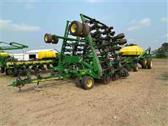 2012 John Deere 1895 Air Seeder & 1910 Cart 