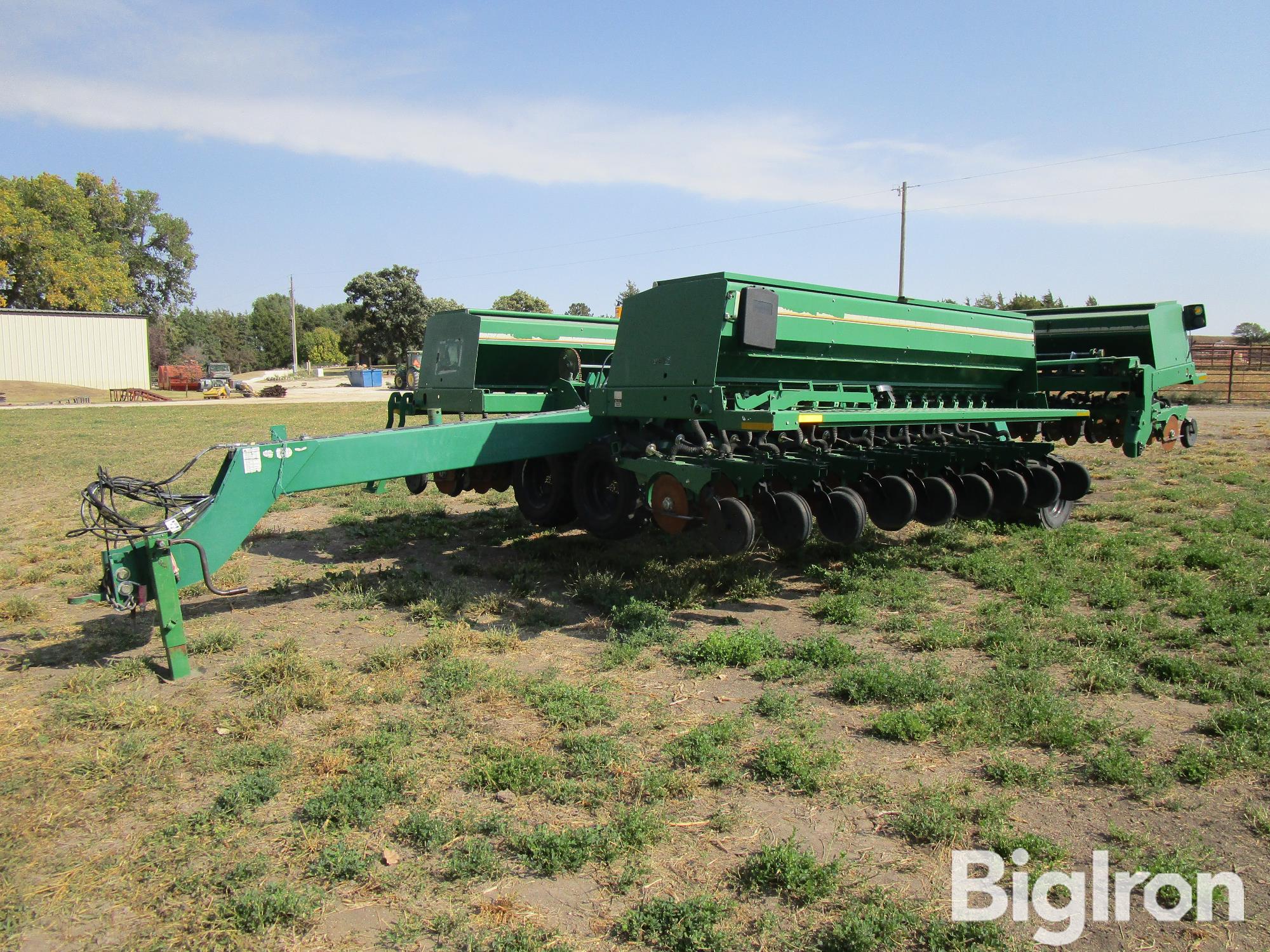 Great Plains 3S-4000HD - 4810 10"x40' Front Fold Drill 