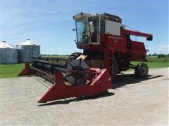 1977 International 915 2WD Combine W/ IH 820 Flex Head 