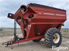 J&M 750 Grain Cart 