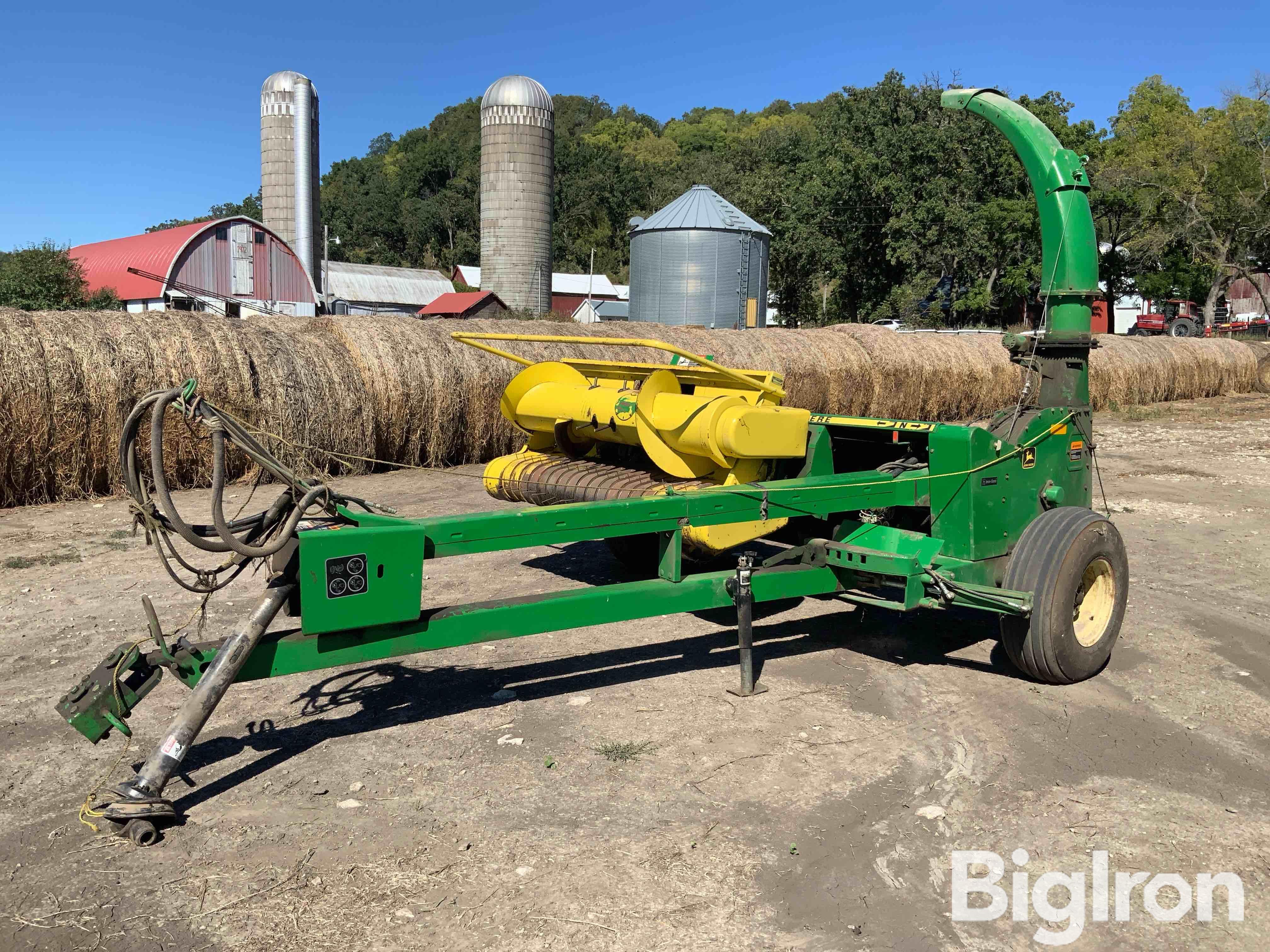 1996 John Deere 3950 Forage Harvester W/Pickup Head & Corn Head 