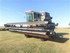 1976 Gleaner M 2WD Combine W/Head 