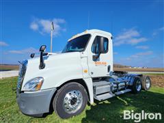 2011 Freightliner Cascadia 125 T/A Truck Tractor 