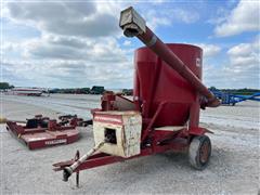 International 1150 Grinder Mixer 