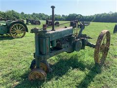 John Deere B 2WD Tractor 