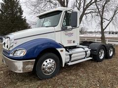 2005 Freightliner Columbia T/A Truck Tractor 