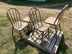 items/cf7a6887e04fee11a81c000d3a618ce0/4woodchairs_59d924aab9854934a00d14461f4a0792.jpg