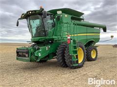 2014 John Deere S660 2WD Combine 