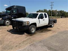 2008 Chevrolet Silverado 2500 HD 4x4 Extended Cab Flatbed Pickup 