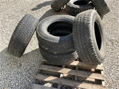 items/cfa08fe81867ee11a81c6045bd4a636e/michelinltx-atlt26570r17tires_1a039f919c9f414f801385479bc2f953.jpg