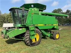 1989 John Deere 9400 2WD Combine 