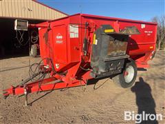 2011 KUHN 3130 Reel Auggie Feeder Wagon 