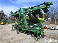 2013 John Deere 1720 CCS 16R30 Planter 