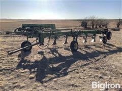 John Deere F-3400 7 Bottom Pull Type Land Plow 