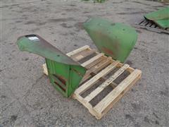 items/d1c7147f9389ee11a81c00224890f82c/johndeere30204020reartractorfendersqty2_0339fb0149b34bf8bf73ed2f0a3ac569.jpg