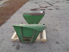 items/d1c7147f9389ee11a81c00224890f82c/johndeere30204020reartractorfendersqty2_5ab86dfc7eaa4e3091c2ef10ab190d41.jpg