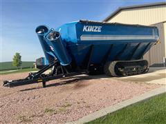 2021 Kinze 1500 Tracked Grain Cart 