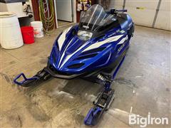 1998 Yamaha SRX700B Snowmobile 