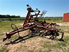 Sunflower 2320-18 Chisel Plow 