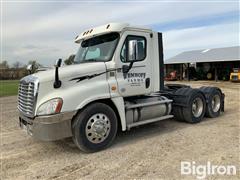 2013 Freightliner Cascadia 125 T/A Truck Tractor 