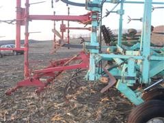 items/d2e8b18c0d85ec11b8210003fff90bee/deutzallis3sectionfieldcultivator_9e7e8742d7484180b50f40689e451810.jpg