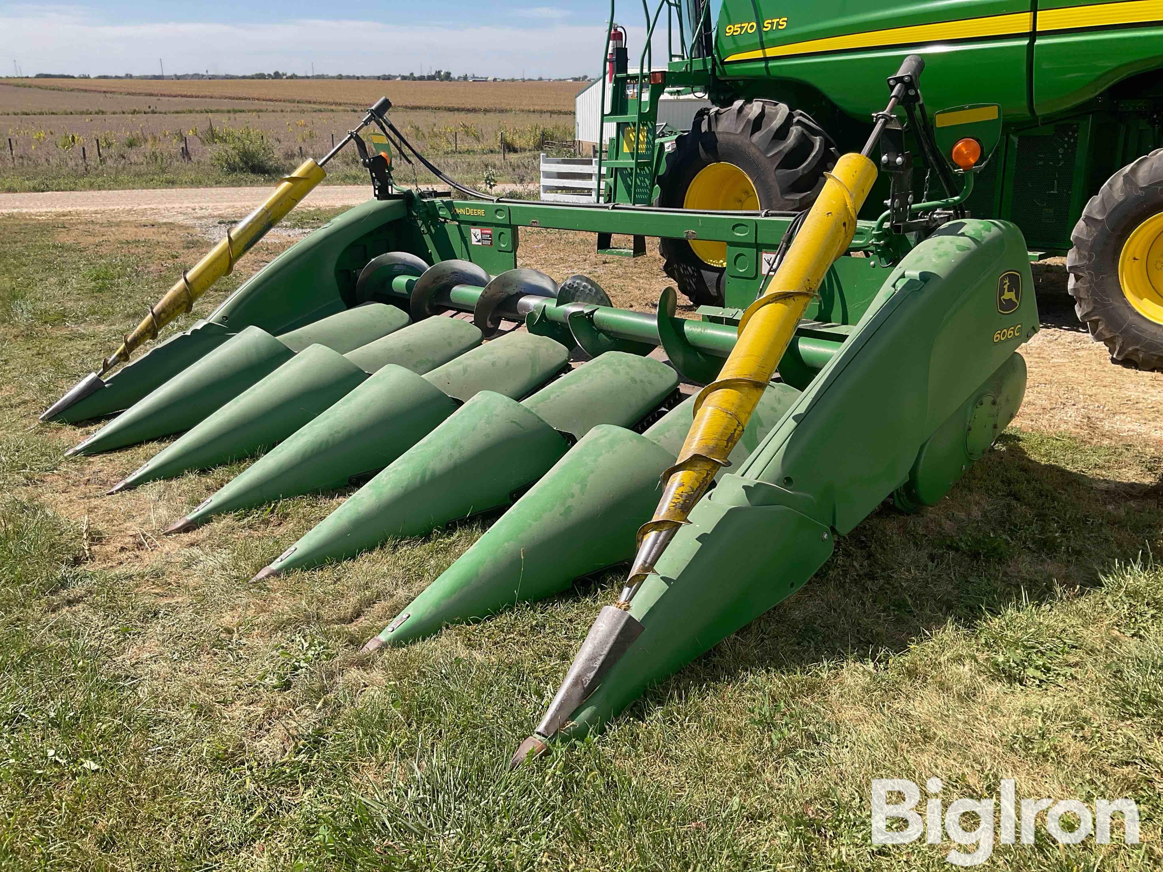 John Deere 606C 6R30” Corn Head 