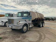 1991 White GMC WG64T T/A Liquid Tender Truck 