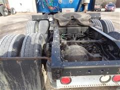 items/d336c8afcb4cec11a3ee0003fff90bee/2003international9400itatrucktractor-8_86a2d95dad0a4e0f9c4235c2b81413f1.jpg